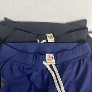 2 pr Avalanche Outdoor Supply Men's Blue, Black Rip Shorts Stretch Quick Dry Med